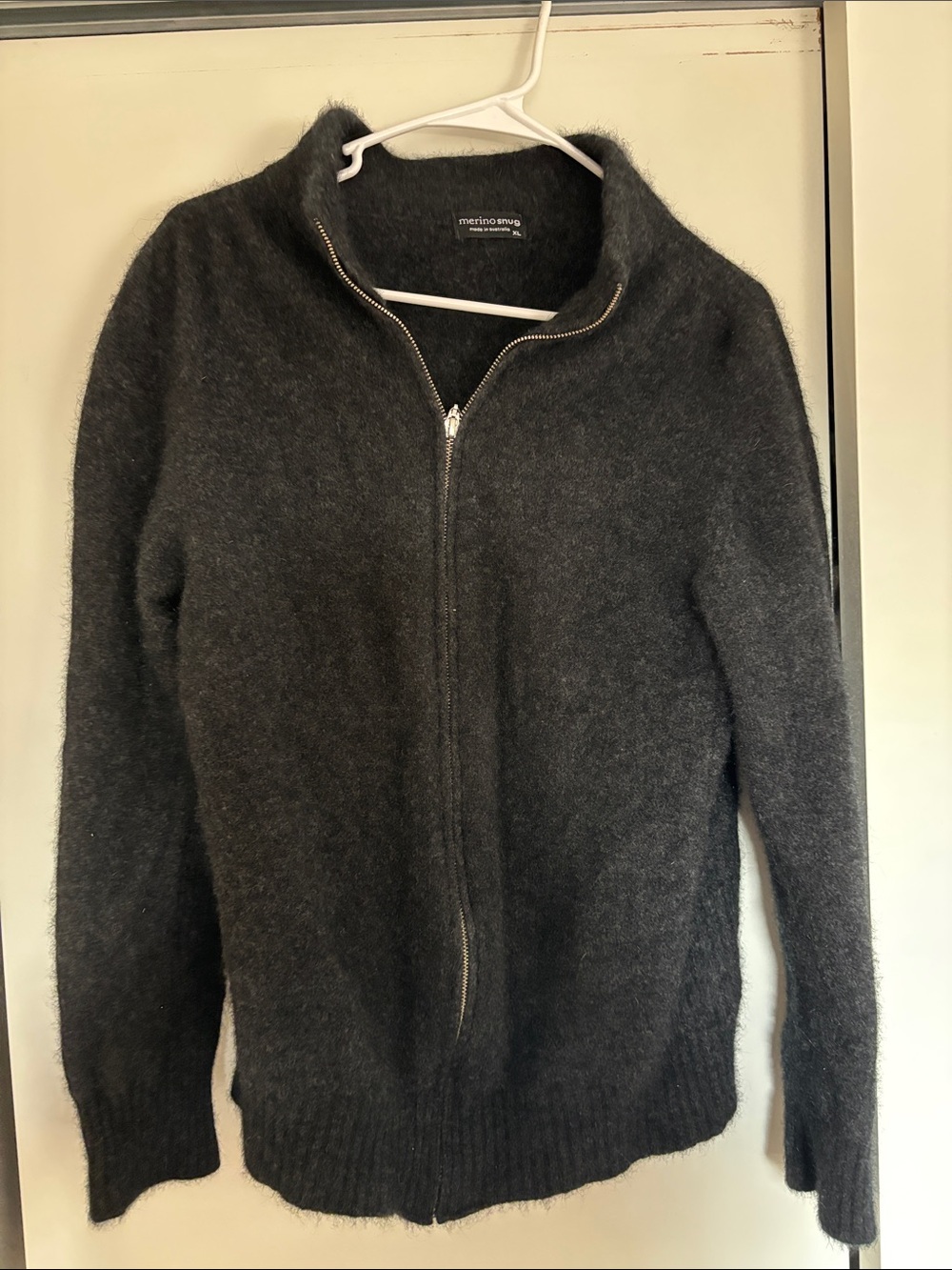Charcoal Gray Wool Full-Zip Sweater - merinomagg